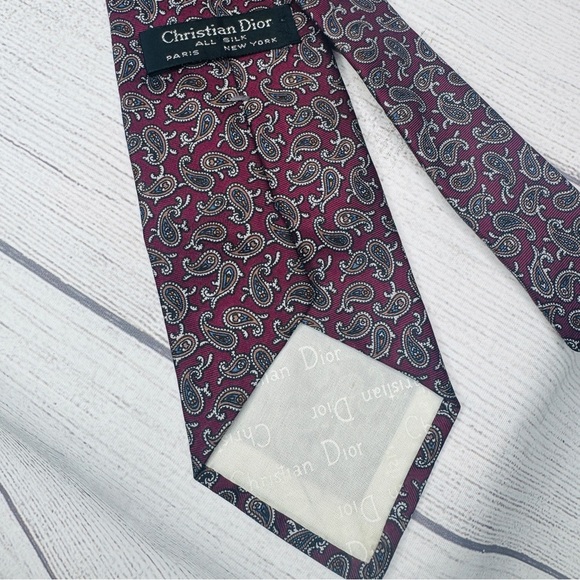 Christian Dior Men's Vintage Maroon Brown Paisley Silk‎ Tie - Picture 3 of 3